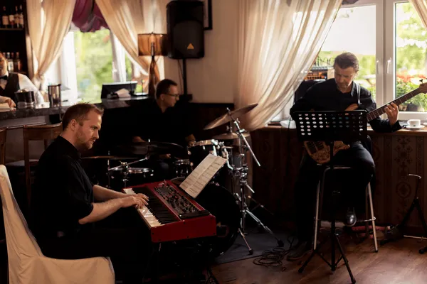 Standard Express – zespół jazzowy na żywo